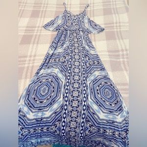 Spaghetti strap blue and white maxi dress. Size XS. EUC.